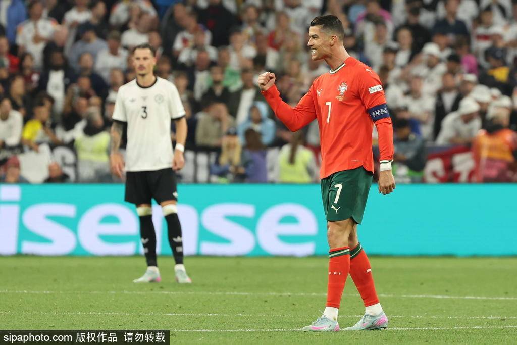 皇冠信用盘正网
_展望2026世界杯：C罗梅西谢幕战+巴西冲6星 意大利又缺席皇冠信用盘正网
？