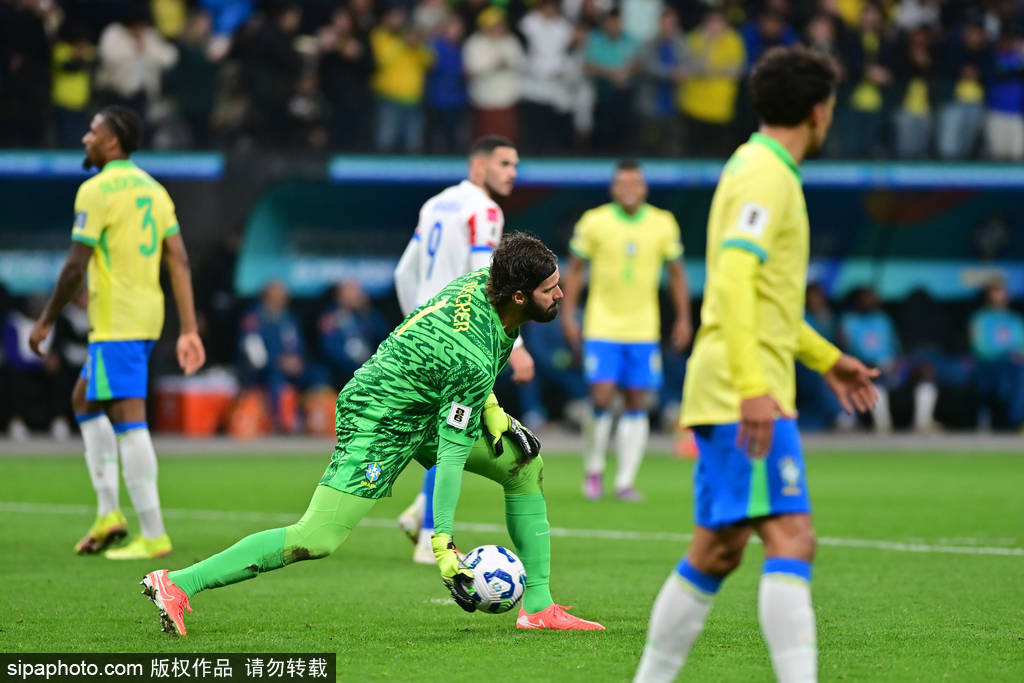 皇冠信用盘正网
_展望2026世界杯：C罗梅西谢幕战+巴西冲6星 意大利又缺席皇冠信用盘正网
？